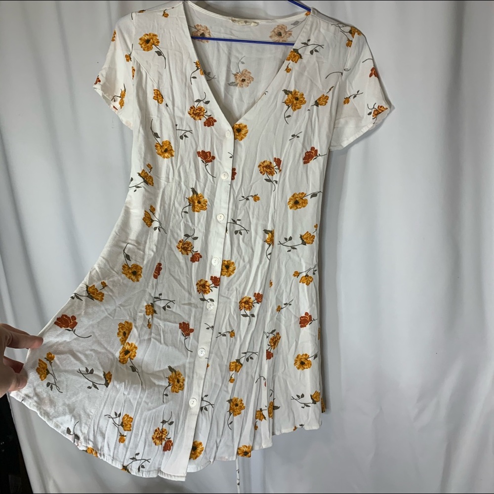 Sweetest summer dress floral small-medium!